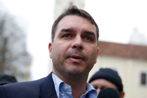 Tarifaço: Flávio diz que tentou "sensibilizar" Trump em encontro nos EUA