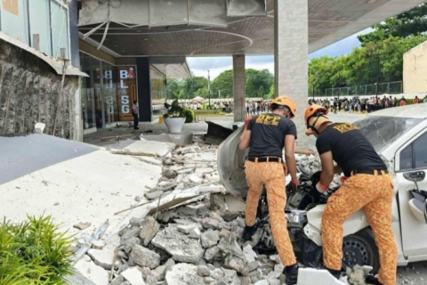 Seis pessoas morrem após forte terremoto de magnitude 7,4 nas Filipinas