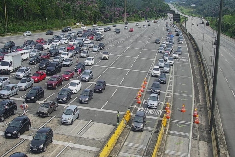 Mais de 16 milhões de veículos devem circular nas rodovias de SP durante o feriado de Corpus Christi