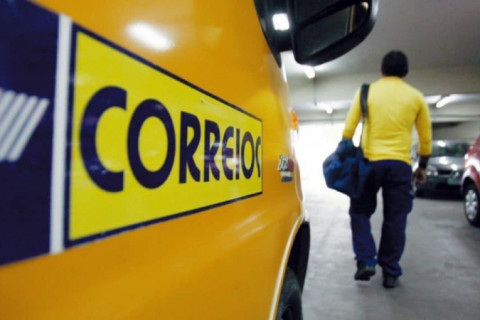 Trabalhadores dos Correios iniciam paralisação em nove Estados