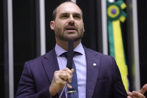 Demissão de Eduardo Bolsonaro abre novo foco de tensão envolvendo STF e Ministério da Justiça