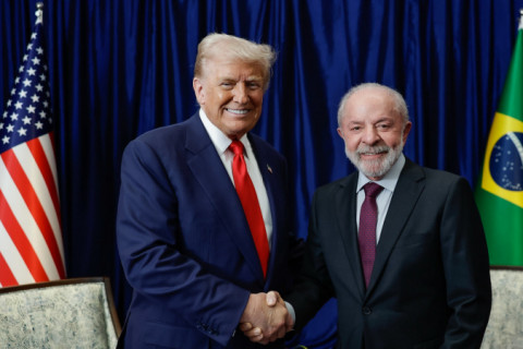 Lula ironiza eventual interferência de Trump nas eleições: ‘Me ajudaria’