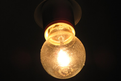 ONS amplia oferta de energia eólica e solar do Nordeste para resto do Brasil após apagão nacional