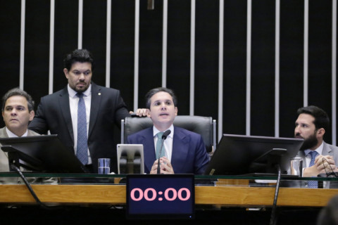 PEC da Blindagem pode barrar ações contra corrupção no uso de emendas