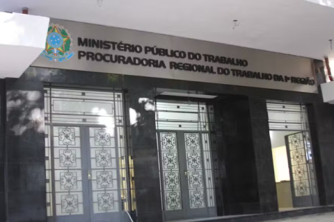 Após 52 anos sem salário, doméstica resgatada de trabalho escravo no Rio receberá R$ 645 mil