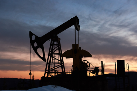 Petróleo chega a US$ 117 sob ameaça de invasão terrestre dos EUA no Irã