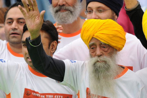 Maratonista mais velho do mundo morre aos 114 anos após ser atropelado por carro