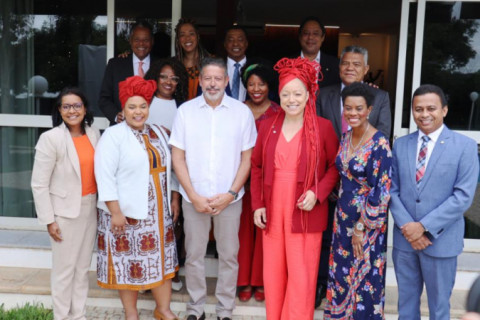 Bancada negra na Câmara dos Deputados quer tornar Dia da Consciência Negra feriado nacional