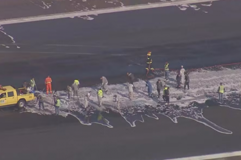 Aeroporto Santos Dumont tem voos cancelados e suspensos por causa de vazamento de óleo na pista