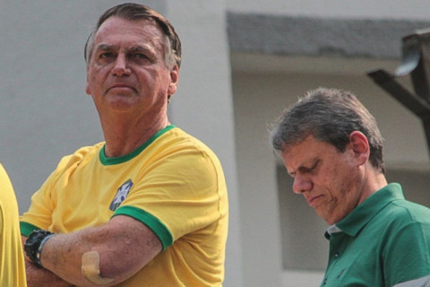 Bolsonaro indica Tarcísio e mais 14 como testemunhas em processo no STF