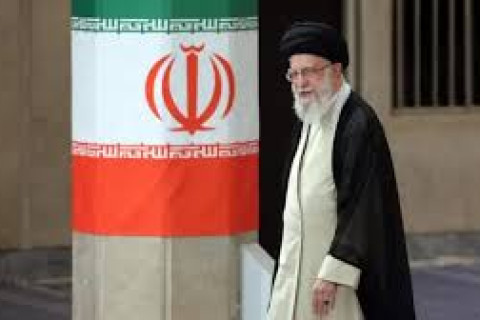 Irã ameaça atacar bases de EUA, Reino Unido e França e suspende negociações com governo americano