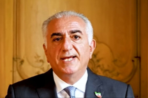 Filho do xá deposto do Irã diz que fim do regime de Ali Khamenei está próximo