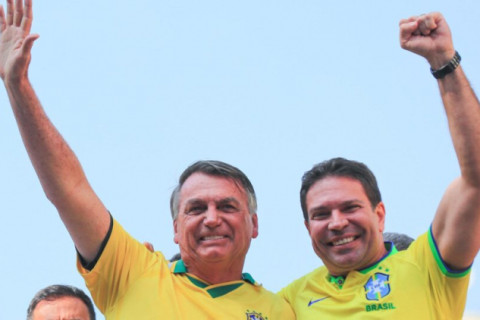 Jair Bolsonaro, Ramagem e Carlos Bolsonaro são indiciados pela PF no caso da ‘Abin paralela’