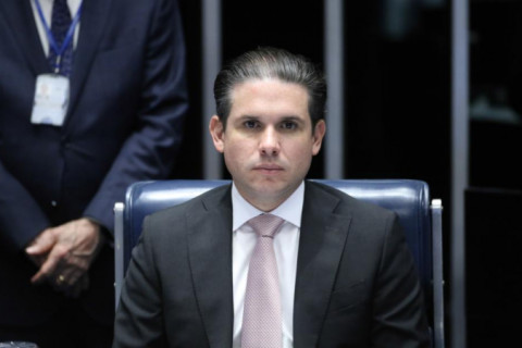 PF abre inquérito para apurar contrabando e descobre presença de Motta e Ciro Nogueira no voo