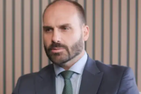 Eduardo Bolsonaro diz que vai expor julgamento do STF aos EUA para pedir nova rodada de sanções