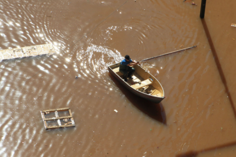 Prefeito de São Leopoldo-RS sobre enchentes: ’34 mil casas debaixo d’água aqui’