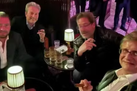 Flávio Bolsonaro reage a foto de Paulo Gonet com Daniel Vorcaro: “Rindo da cara do povo sofrido”