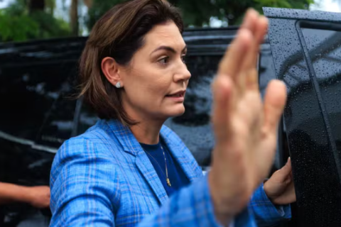 Michelle Bolsonaro decide disputar o Senado pelo DF, afirma Bia Kicis após crise no PL