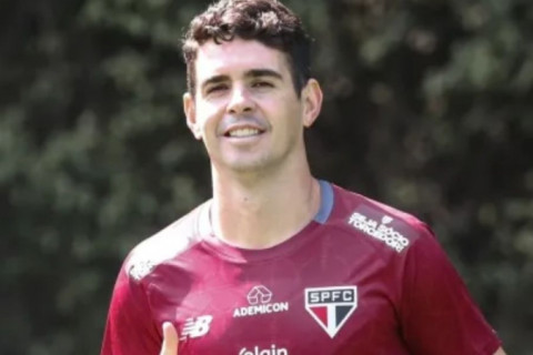 Oscar anuncia aposentadoria aos 34 anos: ‘Queria fazer mais pelo São Paulo’