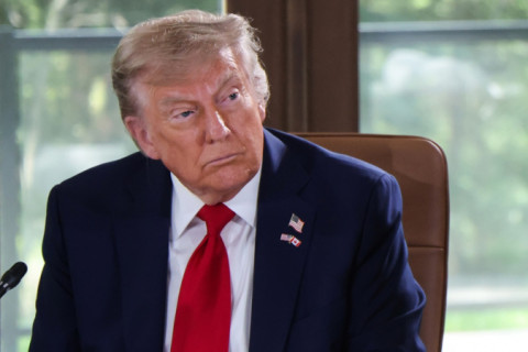 Trump encerra negociações comerciais entre EUA e Canadá