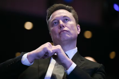 Depois de criticar Helena de Troia negra, Elon Musk promete uma 'Odisseia' em IA