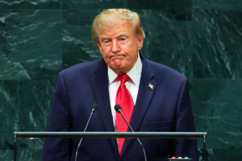 Trump reafirma que Irã não pode ter arma nuclear e volta a criticar imprensa americana