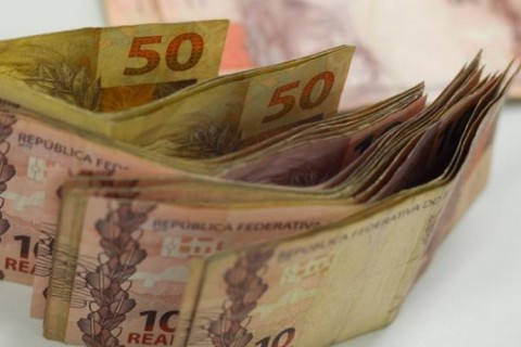 Inflação registra novo aumento e vai a 0,23% em agosto, aponta IBGE