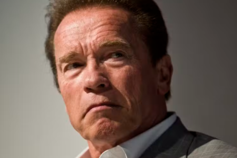 Arnold Schwarzenegger terá julgamento em outubro por acidente que deixou vítima com lesão cerebral permanente