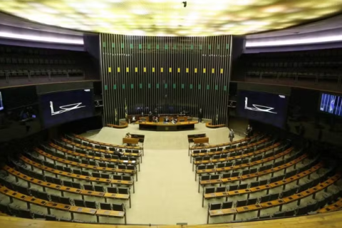 Câmara diz ao STF que indicações de emendas foram 'regulares' e nega repasses por políticos sem mandato