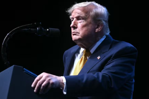 Trump adota estratégia para reconstruir muro tarifário global. Entenda como