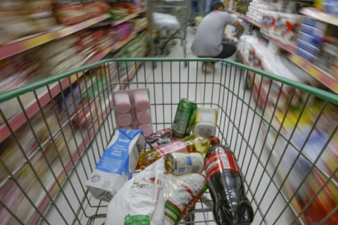 Cesta básica recua nas oito capitais pesquisadas em agosto, aponta FGV IBRE