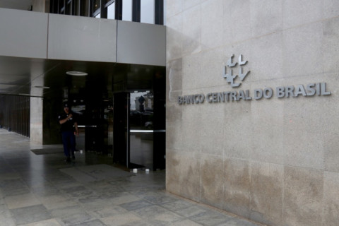 Selic no fim de 2025 permanece em 15% pela décima semana consecutiva, projeta Focus