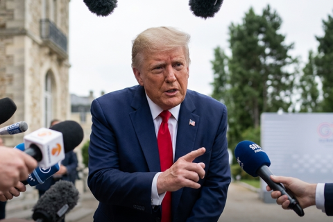 Trump volta a sugerir atuação da Síria contra o Hezbollah e critica condução de Israel no Líbano