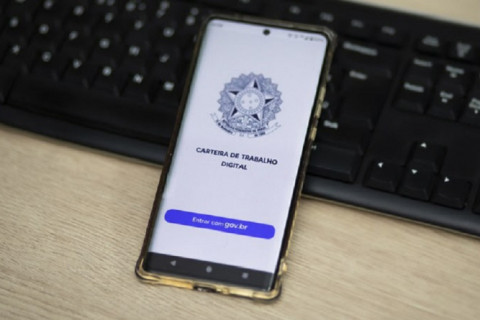 Pesquisa aponta que 65% dos brasileiros são favoráveis à redução na jornada de trabalho