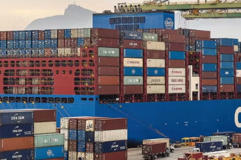 Tarifa combinada de 37,5% dos EUA deve atingir US$ 6,6 bilhões em exportações brasileiras, estima governo