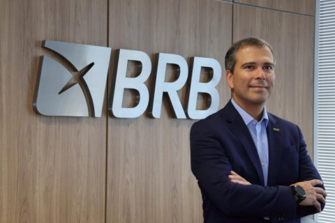 Fux acompanha Mendonça e vota para manter ex-presidente do BRB preso