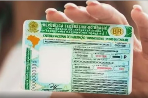 CNH terá categoria específica para carros automáticos.