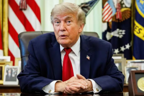 Trump anuncia veto a CNN, MS NOW e Politico na Casa Branca