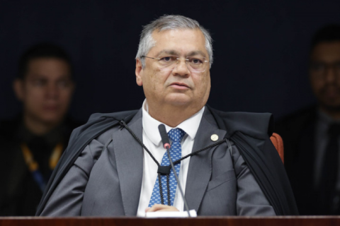 Dino sai em defesa de colegas do STF após CPI pedir indiciamento: ‘Injustiça’