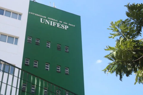 Polícia Federal faz operação em Santos contra ameaças de massacre na Unifesp
