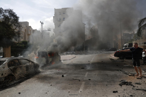 Brasil condena ataques contra Israel e diz que convocará reunião do Conselho de SegurançaBrasil condena ataques contra Israel e diz que convocará reunião do Conselho de Segurança