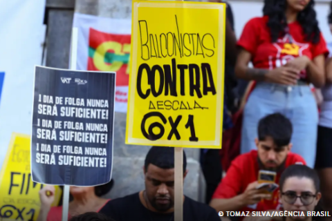 Centrão tenta derrubar transição de 60 dias para fim da escala 6x1