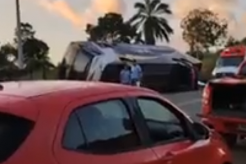 Acidente com ônibus que ia do Rio de Janeiro para Porto Seguro, na Bahia, deixa 9 mortos e 23 feridos