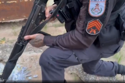 Operação policial na Maré suspende aulas em 24 escola e gera apreensão