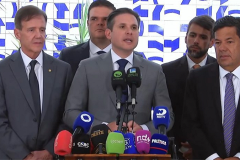 Motta diz que redução na jornada de trabalho ocorrerá em no máximo um ano