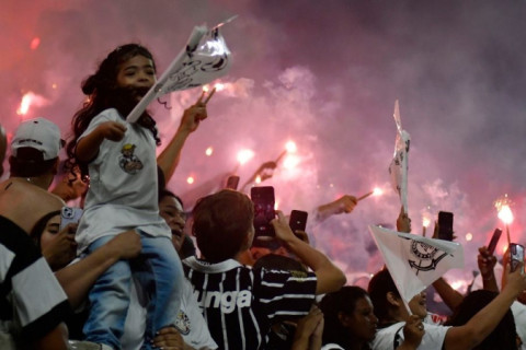 Jogo contra o Huracán marca início da proibição das torcidas do Corinthians em estádios