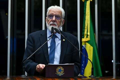 Receio da opinião pública, leva PT ainda avaliar a  classificação de PCC e CV como grupos terroristas.