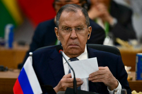 Representante de Putin no G20, chanceler da Rússia diz que país refuta guerra nuclear