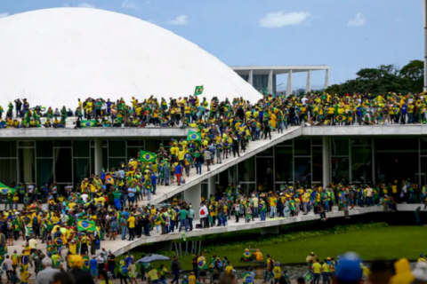 STF condenou 643 denunciados por participação nos atos de 8 de Janeiro, diz levantamento