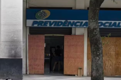 Governo afirma que fila do INSS caiu 59% em agosto e atingiu menor patamar desde 2023